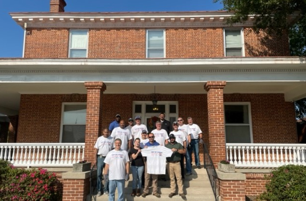 scflorencecity's tweet photo. The City of Florence staff was out supporting our community this morning! #DayofCaring #dayofcaring2022 #GivingChangesEverything https://t.co/WoURFbFVc6