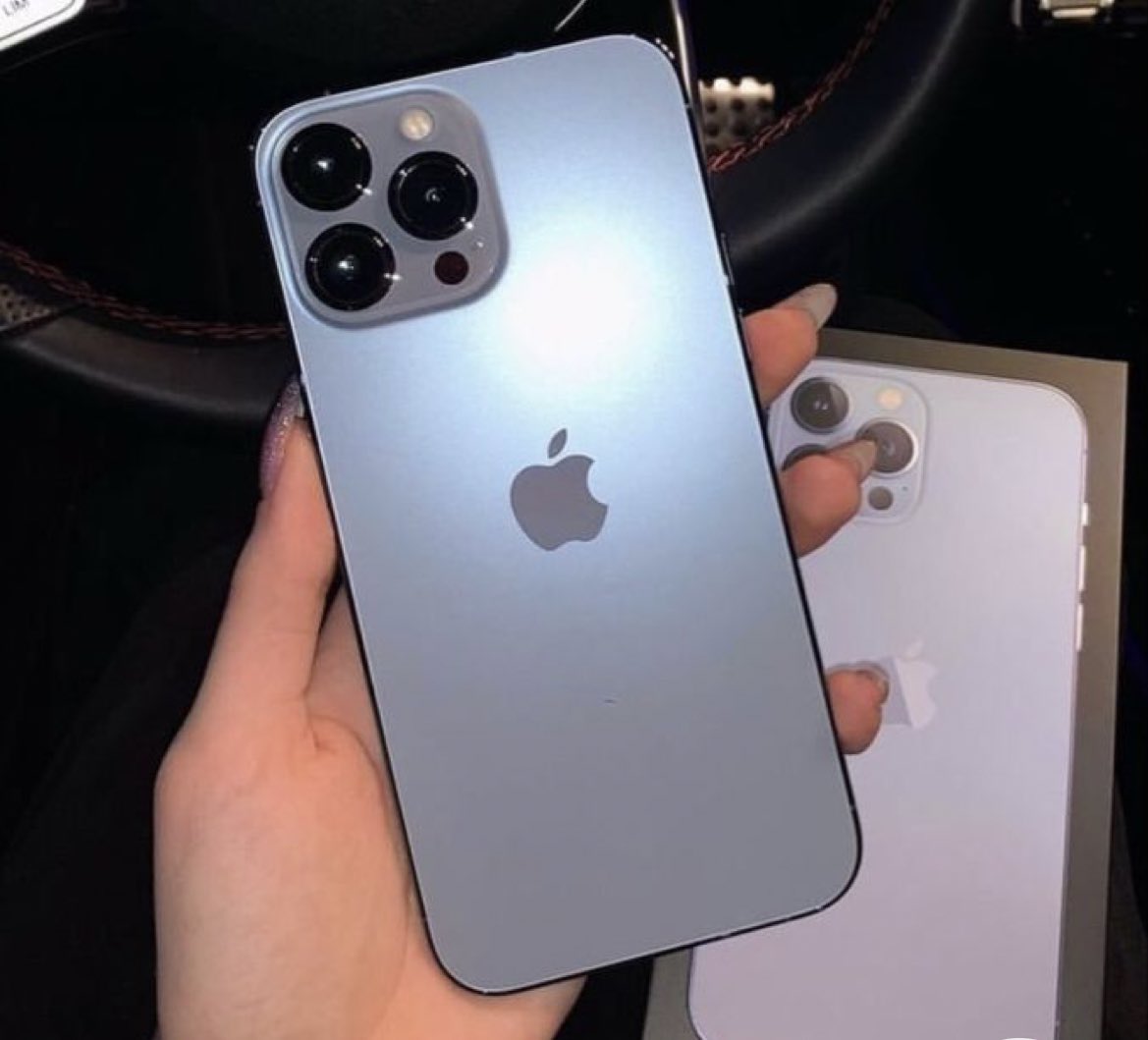 7hnuv's tweet photo. هديتك iPhone 13 او قيمتة3,000ريال💰
تابع  @Alrayapoet 

السحب من رتويت الكتروني موثق 📹🔥

 #شاعر_الراية https://t.co/2hgkzPv7yz