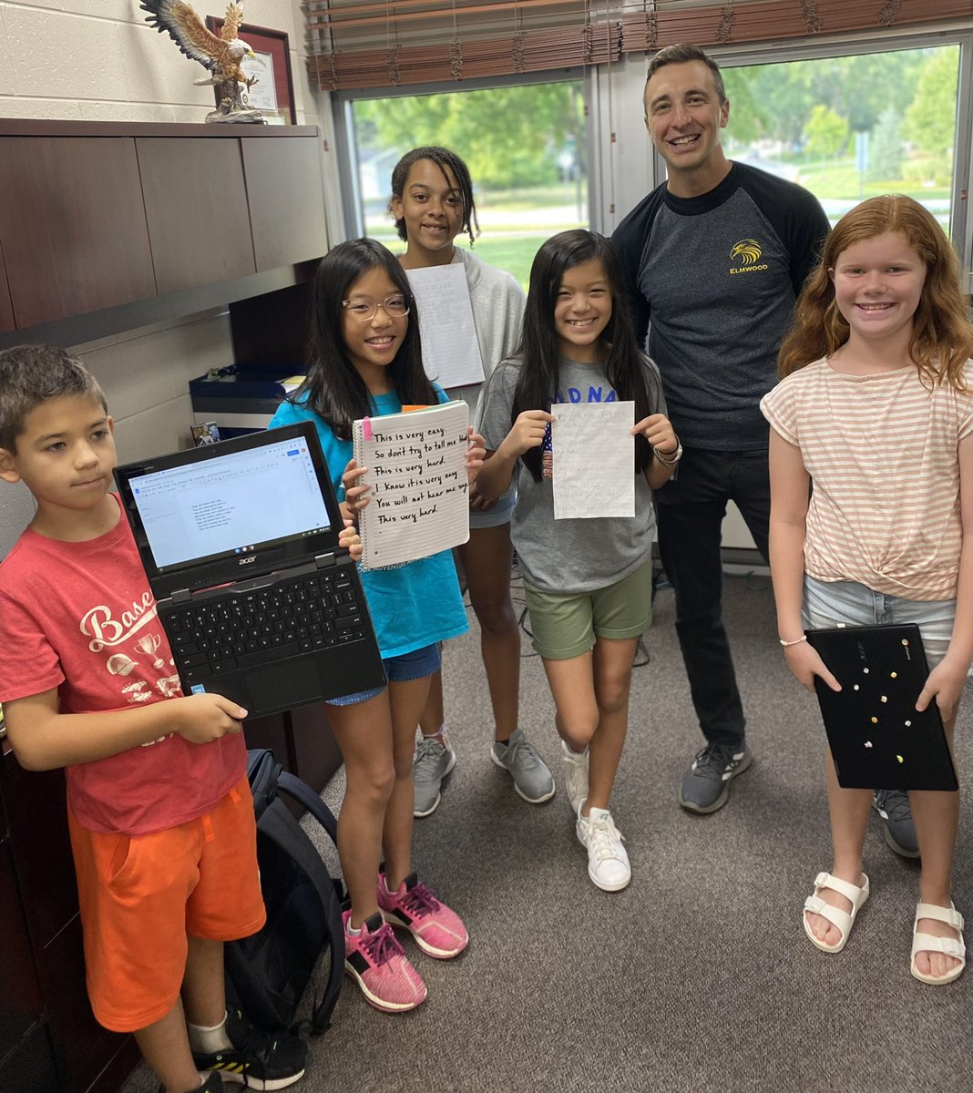 ElmwoodKreiling's tweet photo. #5PI read their #UpsideDownPoems to @MattLanges this morning! #sendmetotheprincipal #lovemystudents #elmwoodeagles #PartnersinGrowth https://t.co/hs4hubkgOt