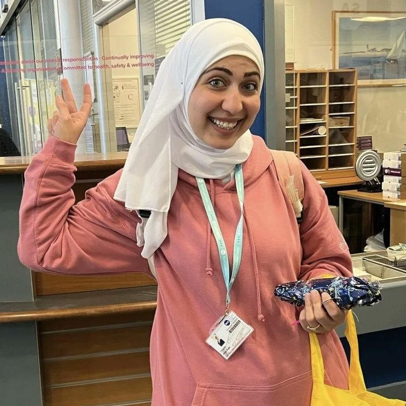SLCek's tweet photo. What in incredible week @SLCek 💜

Fresher's ✅
Reopening of our college Bistro ✅
All students back on campus ✅
Fun and games in classes ✅
Students having a great time ✅
Filming ✅
Students learning new skills and gaining knowledge ✅

See you all next week 🥳

#StartingSLC https://t.co/rJUXoSTTar