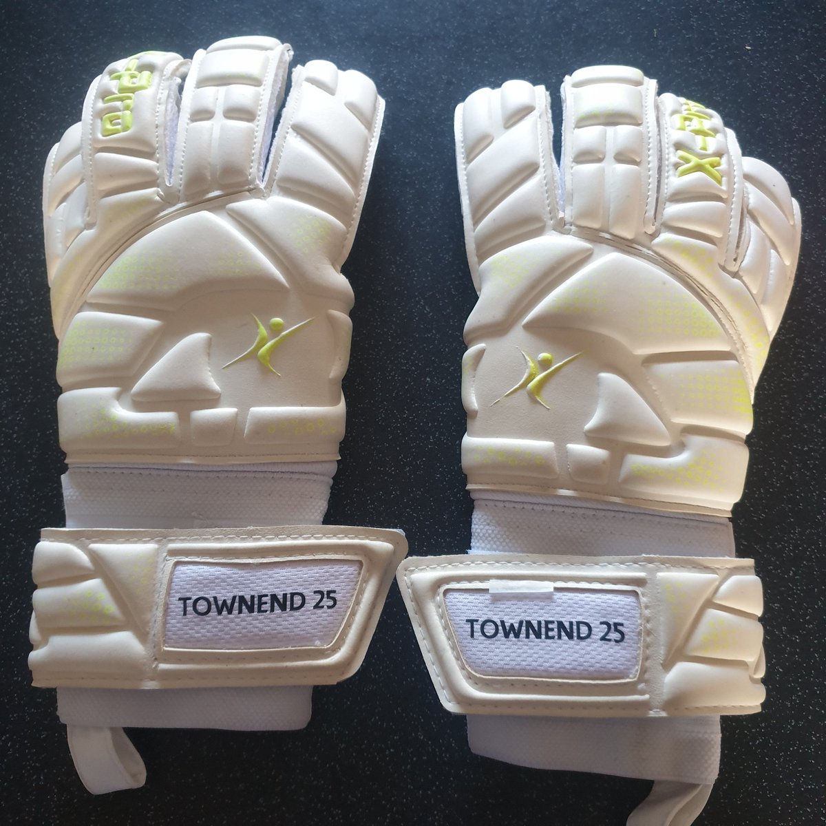 Dave Townend3010 tweet media