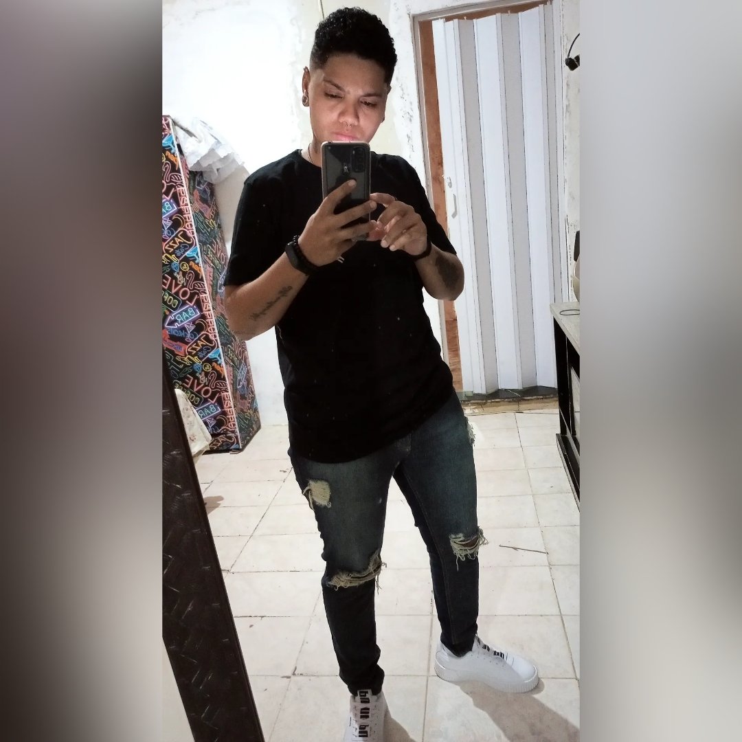 Aryanesoares06's tweet photo. #Deixe fluir que o que é nosso não se atrasa. 🌎 https://t.co/NbYSV2FEGL
