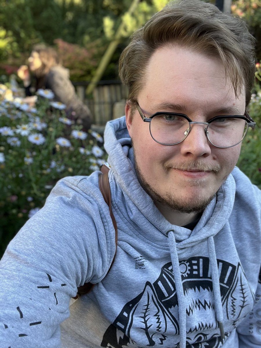 Wamous3's tweet photo. Göteborg here i am!
#oy #oydrinks #liseberg #systersol https://t.co/87XhJ1U0A3