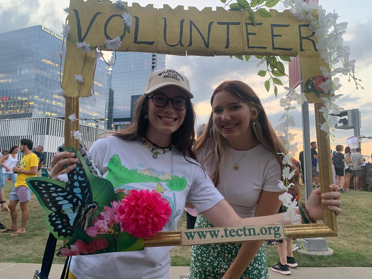 HONashville's tweet photo. Spend 2 hours beautifying the STEM pollinator gardens with @TNEnvCouncil tomorrow! It will be a beautiful day to begin preparing the gardens for fall! (Plus, children are invited as well!)
Sign up here: https://t.co/m9d7x7p6Zk
#Volunteer #Nashville #garden #TNEnvironment https://t.co/XOse0BTGnL