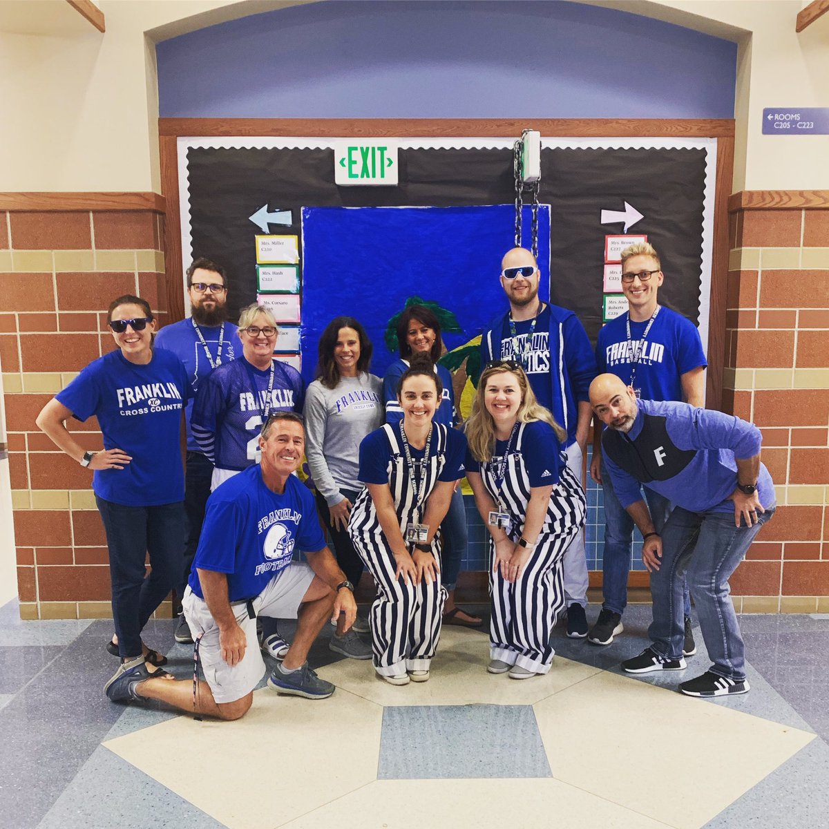 MrsBrownFCHS's tweet photo. We 💙 FCHS. And math, definitely math. @Franklin_CommHS @fchselser @franklin_STUC0 @hashlhashl https://t.co/3twmqw63Bg