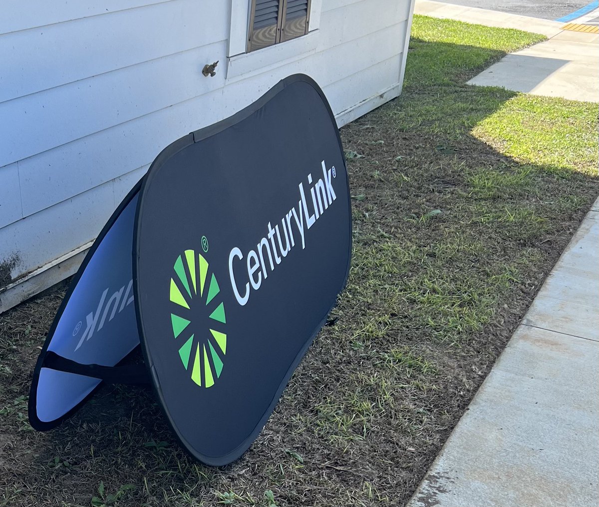 DarrellBates15's tweet photo. Tranquility of Hope School - Park &amp; Magnolia and CenturyLink building relationships throughout the Marianna Community @JRodriguez_711 @dmartin_one @jemeFL @EBE_ONEFLA @One_FLA @CenturyLinkNFla https://t.co/kvqxQLn0Vv
