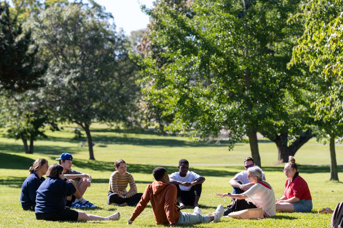 At Acadia, we understand that a foundation of strong emotional, mental, and physical health is what makes true academic success possible. Learn more about the countless supports and resources available across campus – they’re all around you! Learn more: acadiau.ca/student_life.h…