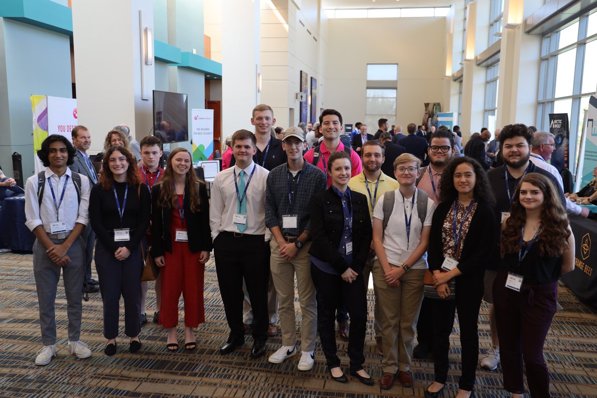 A group of forward-thinking students from the <a href="/UofSC_iSchool/">USC iSchool</a> and the <a href="/WalkerInstitute/">Walker Institute of International and Area Studies</a> attended the SC Decoded conference yesterday. They heard from Gov. Henry McMaster and industry leaders about the importance of cybersecurity in today’s business environment.
