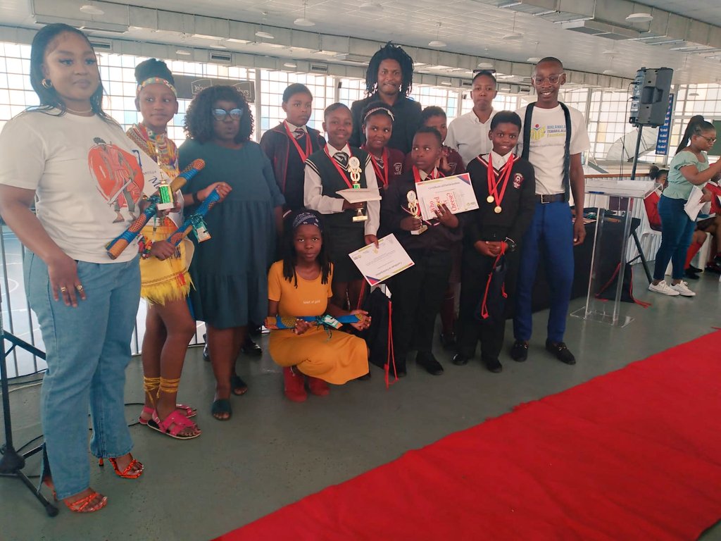 FoundationNt's tweet photo. Snippets from the NTF X Lad To Men Spelling Bee Contest 2022. 🐝📚🇿🇦 #spellingbee #HeritageMonth #literature #LanguageChallenge #africanlanguages #Soweto #primaryschool #Education #mentalhealth #WeLoveTheKids #TogetherWeCan https://t.co/3DzuukGLWZ