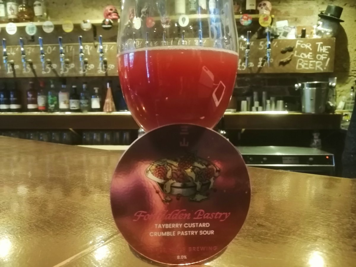 Just on tap for Friday evening 16th September <a href="/PantilesTap/">The Pantiles Tap</a> <a href="/threehillsbrew/">Three Hills Brewing</a> 'Tayberry Custard Crumble Pastry Sour' seriously, serious bloody amazing.