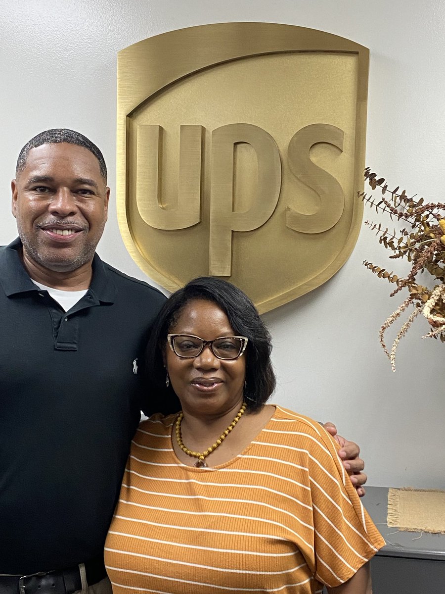 Congratulations to Laurie Payne who reached her 20 year milestone. Thank you for your service at UPS and for what you do for the community.