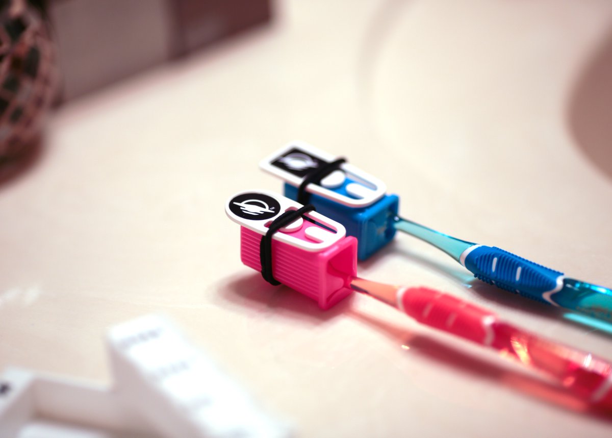 WayAroundTools's tweet photo. You probably don't want to accidentally swap toothbrushes—WayClips can help you tell everyone's brush apart easily. This is especially handy for traveling, when you might not have the same bathroom setup as usual. 

#WayAround #Blind #Accessibility #LowVision #WayTagMagnets https://t.co/DcQht6SDmq