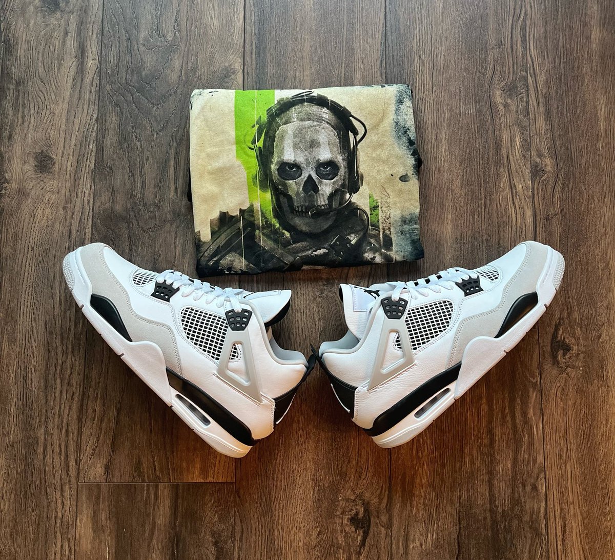 We still dress up for Call of Duty day #ModernWarfare2