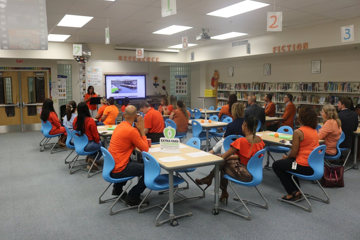 OrangeBowl's tweet photo. Starting #EYFTWeek off right this morning by unveiling a Media Center Makeover at Coral Cove Elementary! 🍊🍏

#OrangeBowlCares x #CFPExtraYard https://t.co/wCYoRMsSQz