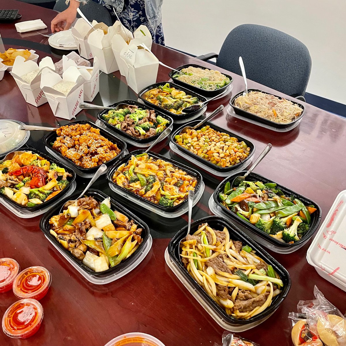 InformaticsInc's tweet photo. The best parts about team lunch (in no particular order): 

1. Spending time together as a team 
2. Delicious food 
3. Recharging for the afternoon
4. Getting to help a local business 
5. Living our People First value 
6. Did we mention the food? Thanks Panda Lin! https://t.co/CqXdXAYxSP