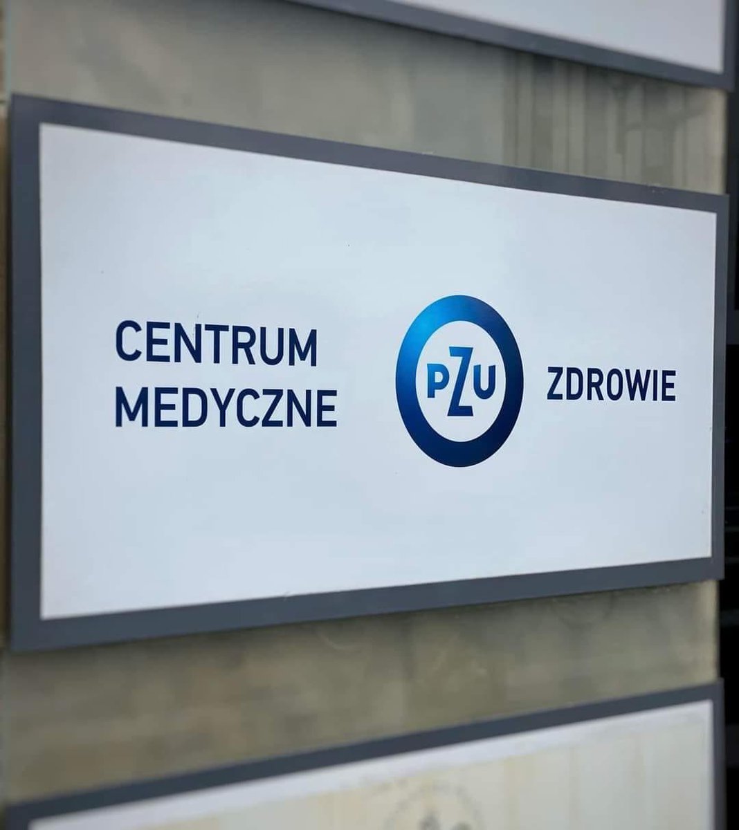 AJankowski_PL's tweet photo. Otwarcie nowoczesnej przychodni #PZUZdrowie w Gdańsku, która zdecydowanie poprawi bezpieczeństwo zdrowotne mieszkańców nie tylko samego Gdańska ale całego Trójmiasta i okolic. Gratuluję prezesowi @ACJaworski i życzę dalszych sukcesów w dbaniu o zdrowie Polaków! https://t.co/XV8jc8UlmR