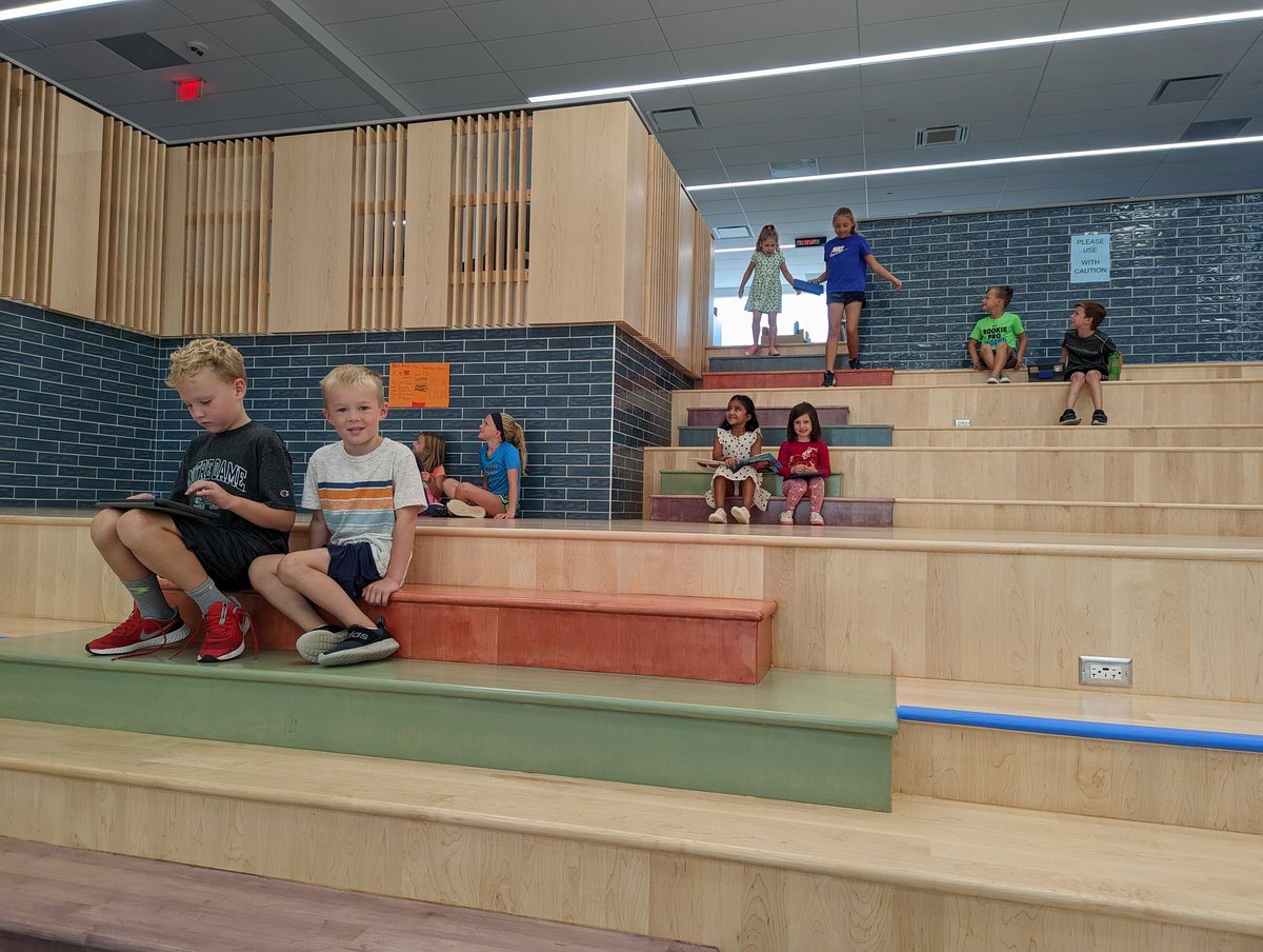 A beautiful place to be with buddies! <a href="/LincolnD205/">Lincoln Elementary</a>