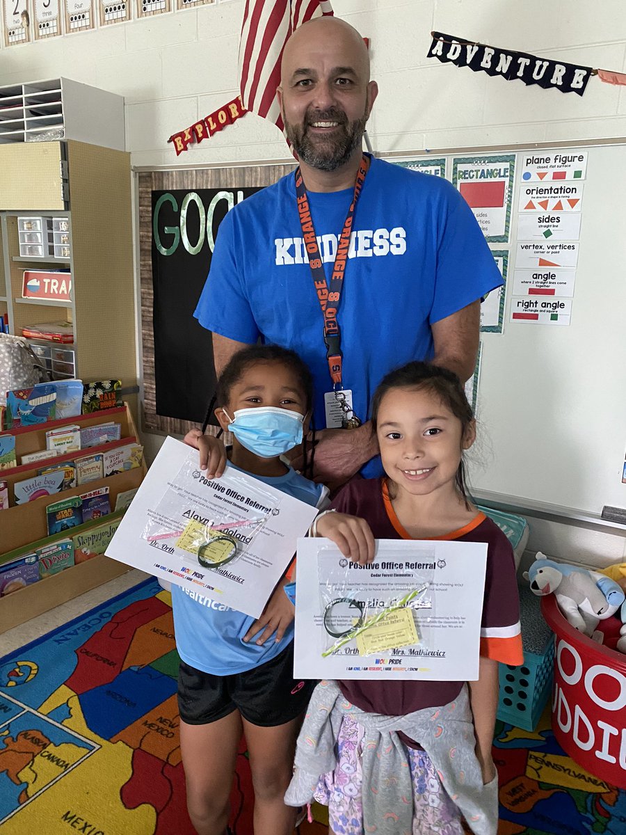 ashleymalk's tweet photo. These ladies won principal awards for their above and beyond behavior the last two weeks. So incredibly proud of them and their kindness to all. @CedarForestES https://t.co/KHC7b99H3B