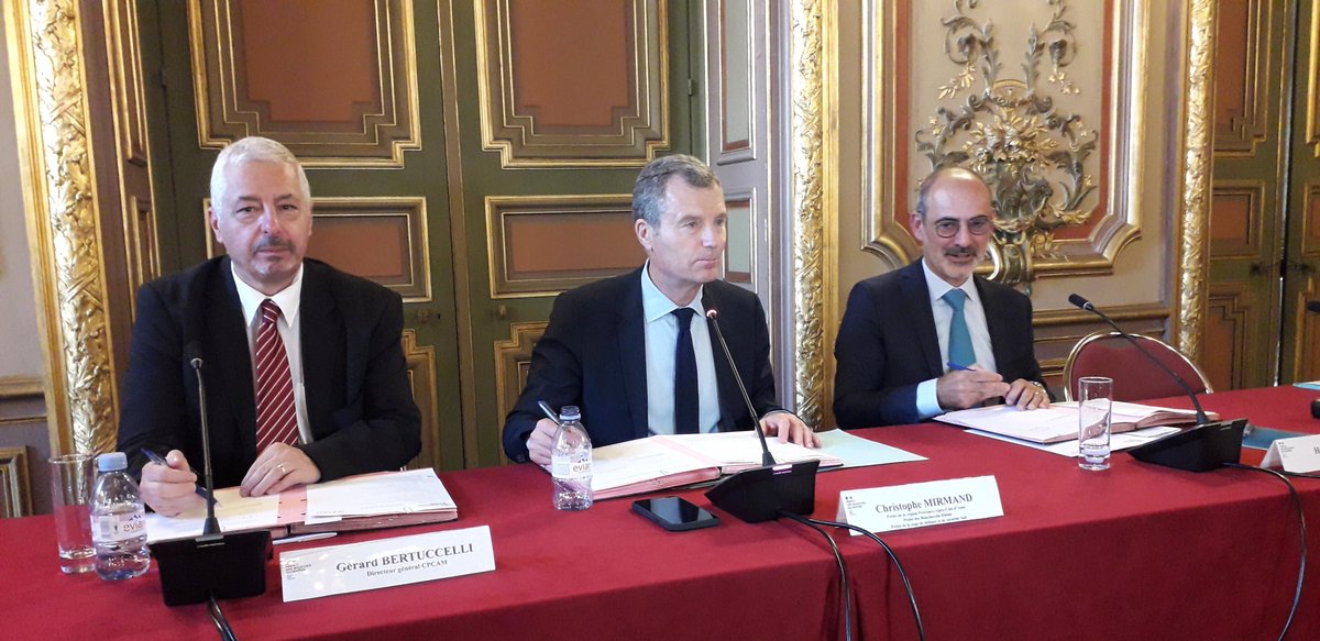 A cette occasion, la CPCAM13 et l'ANLCI ont signé une convention pour développer 3 axes de collaboration et permettre aux assurés en situation d'#illectronisme un accès à leurs #droits.