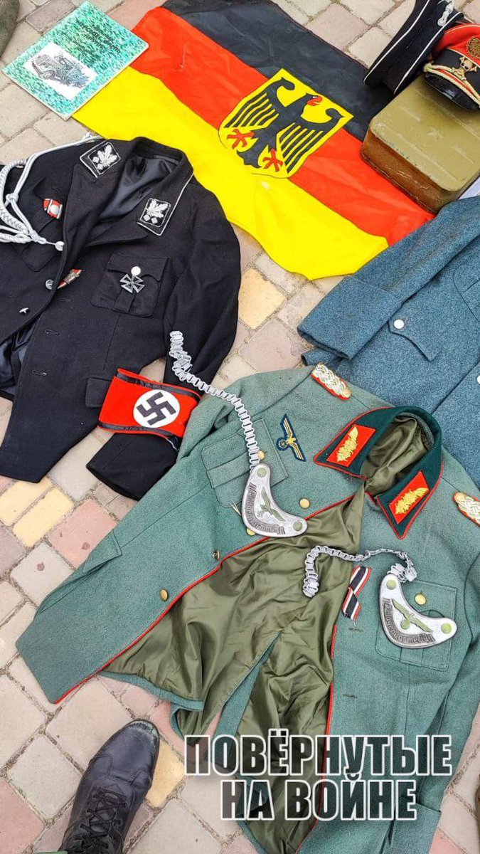 alexaplomo79's tweet photo. Colección de objetos Nazis en   Rosgvardia encontrada por los chicos del ejército Ruso, interesante colección que demuestra lo que hay en Ucrania. https://t.co/8FirsfTpDN