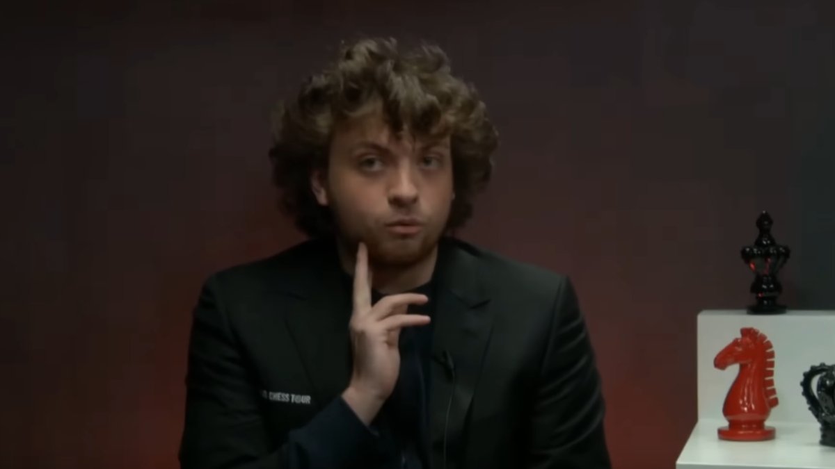 TheAVClub's tweet image. Chess Grandmaster accused of using anal beads to cheat receives offer to clear his name by playing nude dlvr.it/SYS7jV