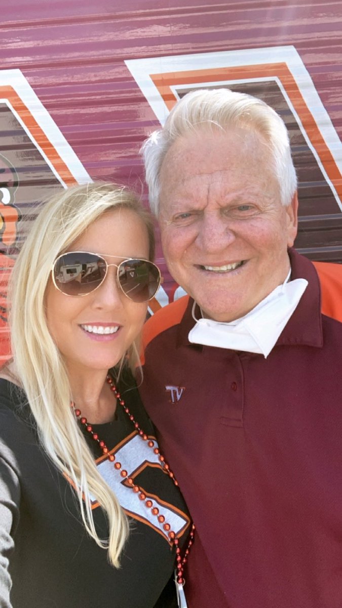 AshCademic's tweet photo. Today is #WhyApply Day! I applied to college, because I wanted to be a #Hokie like my dad! Going to
@virginia_tech was one of the best decisions & experiences of my life. I'm looking forward to being back in Blacksburg for @HokiesFB next week! #VTforLife
@American_CAC
@LOSFA https://t.co/tB9sZkZD3x