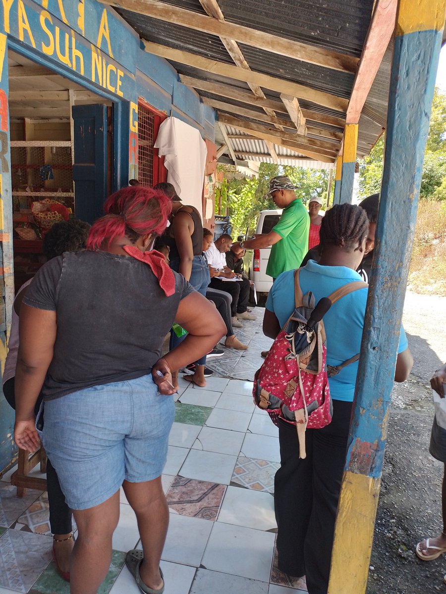 KemoyLeslie's tweet photo. There's an outpouring support for  #ECCWalkAndTalk @ECCJA Brighton New Market St.Eliza #12StandardsMatter @TanishaMill2012 @tkmsingh @Nov_Forbes1 @Andrea58383539 @cfranoBrighty @golebourne @ItzmellEcc3 @Stcy14226538 @Kevin62642151 @GrantShaunette @tematthison @heartnstatrust https://t.co/RFl83pVkwg