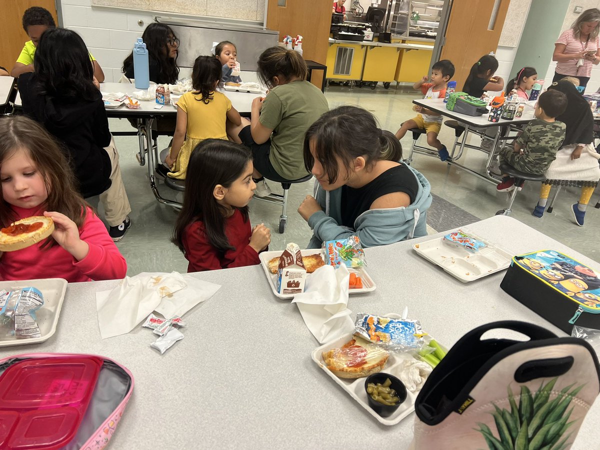 CESKinderKids's tweet photo. So many smiles today during our 1st lunch with our 6th grade buddies! @jtdouds #itsaCESthing #1sttime4everything https://t.co/2oaTkEcTou
