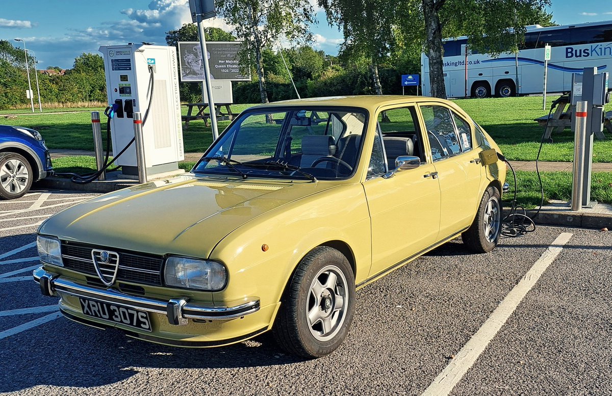 The #ElectricAlfasud is out and about charging on @ElecHighway. Thanks <a href="/GRIDSERVE_HQ/">GRIDSERVE</a>! 

#EV #restomod #ukcharge