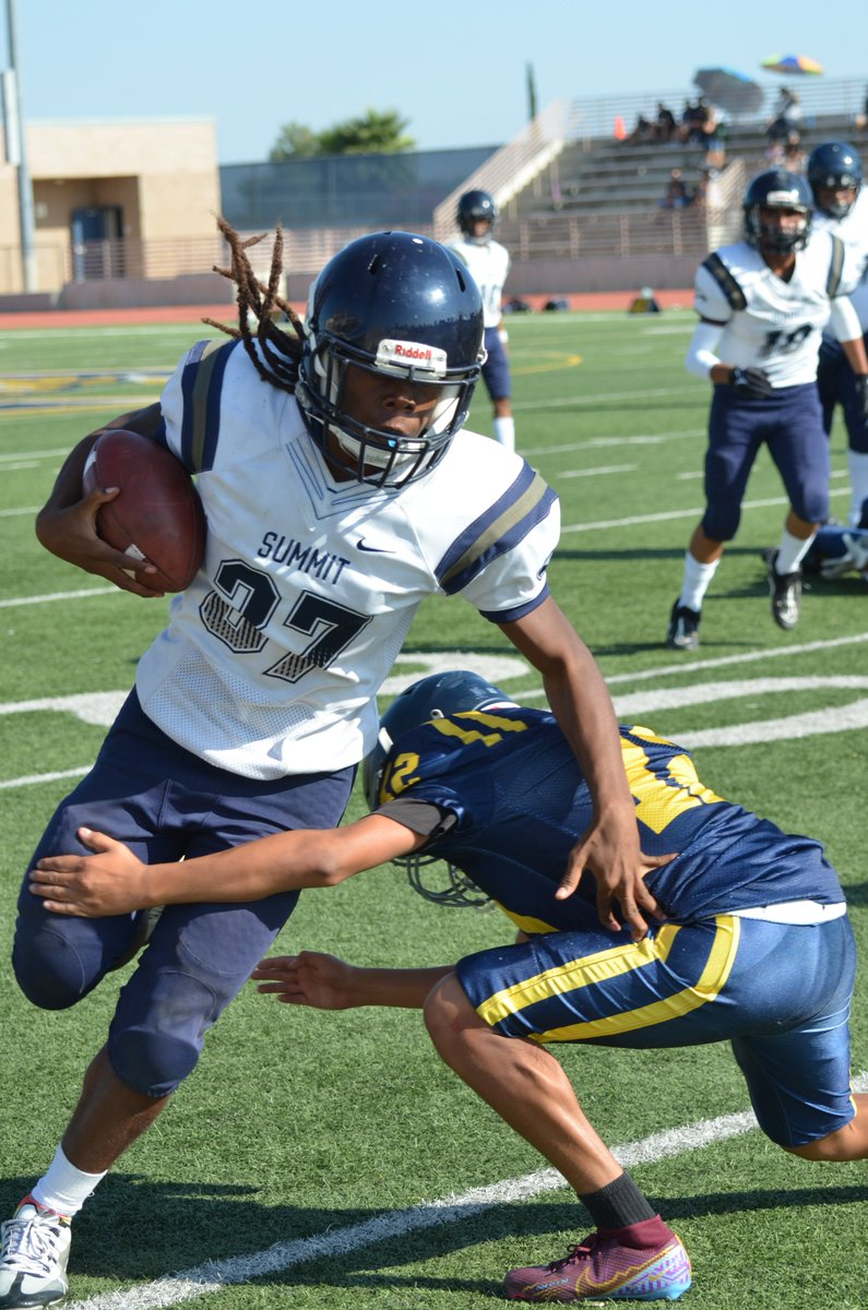 drewmanuel's tweet image. Summit High School Edition

JV Football @CarterLions vs @SummitSkyHawks #CHSFootball #CHSCheer @LionAthletics1 @cheer_lions @Salasf56 @fontanaunified @RialtoUSD #SummitFootball #SummitSkyhawks #GoSkyHawks #WhyNotSummit

andrewmanuel.smugmug.com/Sports/2022091…