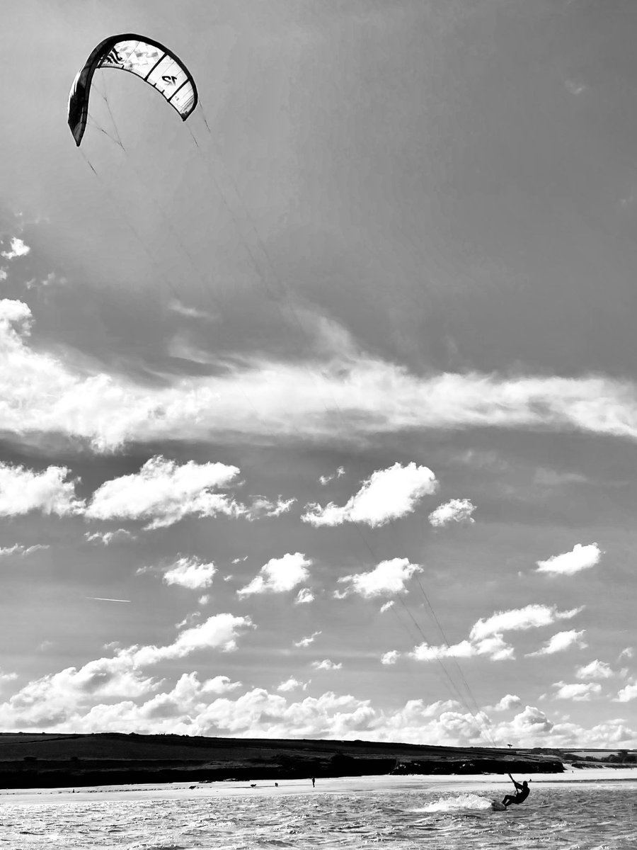 On the Water #kitesurfing #rock #rockbeach #cornwall #england #documentingbritain #clouds #beach #photography #blackandwhite #monochrome