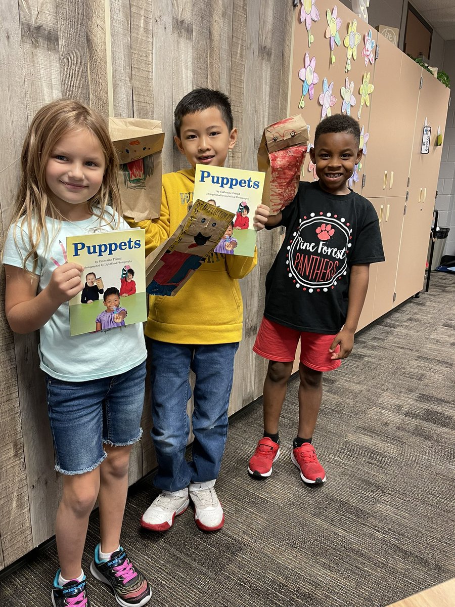 Reading nonfiction(procedural) can be fun! Especially when you get to make your own puppet! <a href="/HumbleISD_PFE/">Pine Forest Elem</a> <a href="/MrsHanley101/">Mrs. Hanley</a>