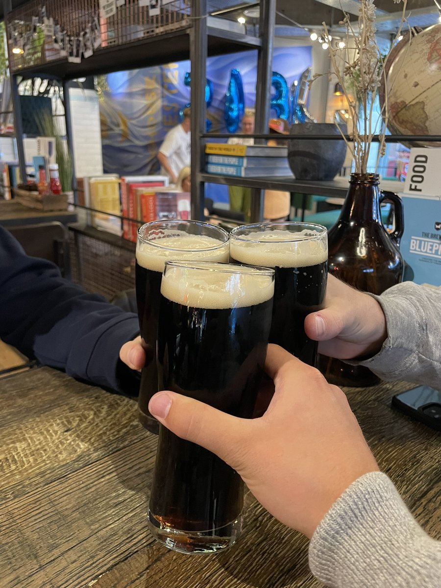 Cheers boys 🍻 <a href="/PeterCrouchPod/">That Peter Crouch Podcast</a> <a href="/petercrouch/">Peter Crouch</a> <a href="/Chris_Stark/">Chris Stark</a> <a href="/StatmanDave/">Statman Dave</a>