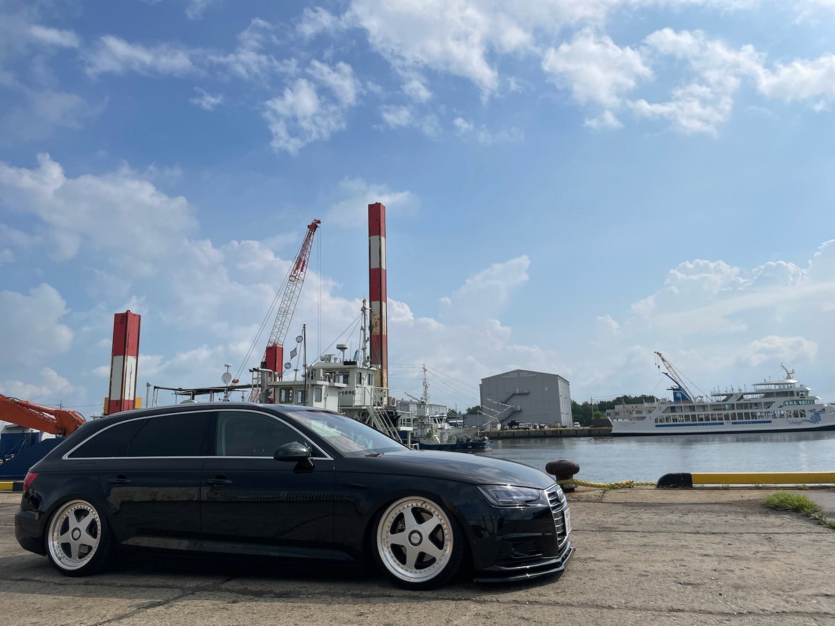 Schonheit_818's tweet photo. member's no.1
世界50セット限定ozフッツーラ復刻
#Audi #Audia4 #ideal #airsus #oz #ozracing #LimitedEdition #originaledition #serialnumber #ingo #phd #bewith #coding #アウディ #アウディ好きと繋がりたい #Germany https://t.co/NfM1tjFjNZ