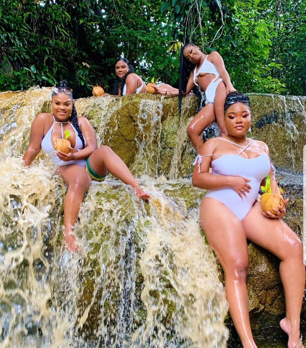Expore Guyana and enjoys all the great adventures we have to offer. Dress the part, take dem pics and vogue 🎉💃🙌
Location : Baracara Falls

#tourismGuyana #travelGuyana #AdventureGuyana #Guyanese #Guyana #Guyananice Check- 
tourismguyana.gy
Photo : @Nickiszala