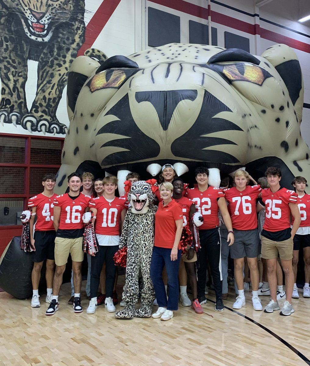 My favorite football team plays at 7:30 pm tonight at Leopard Stadium‼️🏈❤️😀🐆 Lovejoy Varsity Football❗️ Homecoming Game❗️ #RollPards #TeamLovejoy #OneStandard <a href="/leopardfootball/">LOJO Football</a>