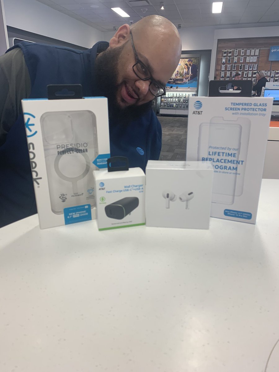 Come pick up your accessory bundle at AT&amp;T Mall of NH <a href="/OurOneNE/">OurNE IDEA</a> <a href="/emilywiper/">Emily Wiper</a> <a href="/LillardDerick/">Derick Lillard</a> <a href="/JessRacine8/">Jess Conforto</a>