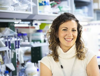Tigem_Telethon's tweet photo. #JobOffer #PostDocPosition in @Ivana_Trapani's group 

What👉Study mechanisms &amp; develop treatments for degenerative diseases of the macula. Exciting translational research combining in vitro/vivo models &amp; #AAV gene therapy 

Where👉@Tigem_Telethon

More👉https://t.co/Kxq3yz7PtN https://t.co/30rKqsHSIs