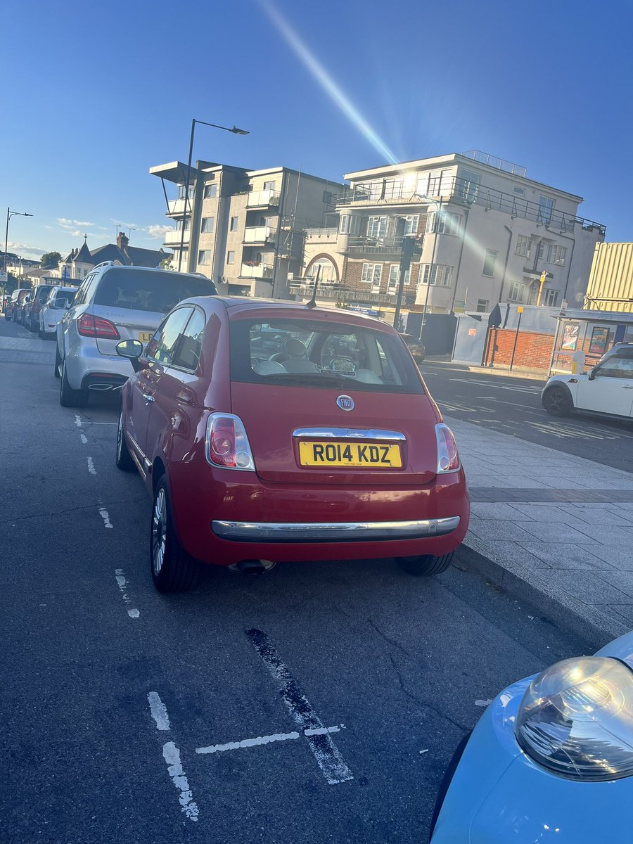 cjbex's tweet photo. shoutout to the driver of this car for stealing the only available parking space at Cliffs Pavillon even though my disabled mum was already reversing into the space. No regard for people with disabilities at all, and when we confronted them they didn’t care. Disappointing https://t.co/J3cRWC7EAs