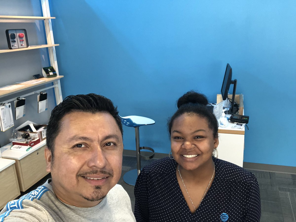 Good afternoon team! Happy iPhone launch day! Let’s talk business with Parkville TWE.  Looking forward to see them CRUsh business goals!!! #attbusiness <a href="/MidAtlMoguls/">Mid-Atlantic Business Moguls</a> <a href="/Amy__Smith1/">Amy Smith</a> <a href="/Nicole_L_Loy/">Nicole Loy</a> <a href="/aleishamarie30/">Aleisha Lloyd</a> <a href="/MikeJablonski5/">Michael Jablonski V 🧱</a>