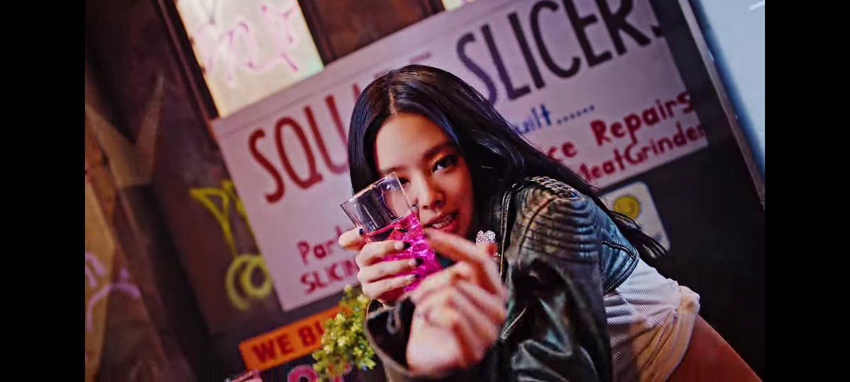 blackpinkMex4's tweet photo. abro hilo de fotos en shut down https://t.co/ZoI2spZ27f