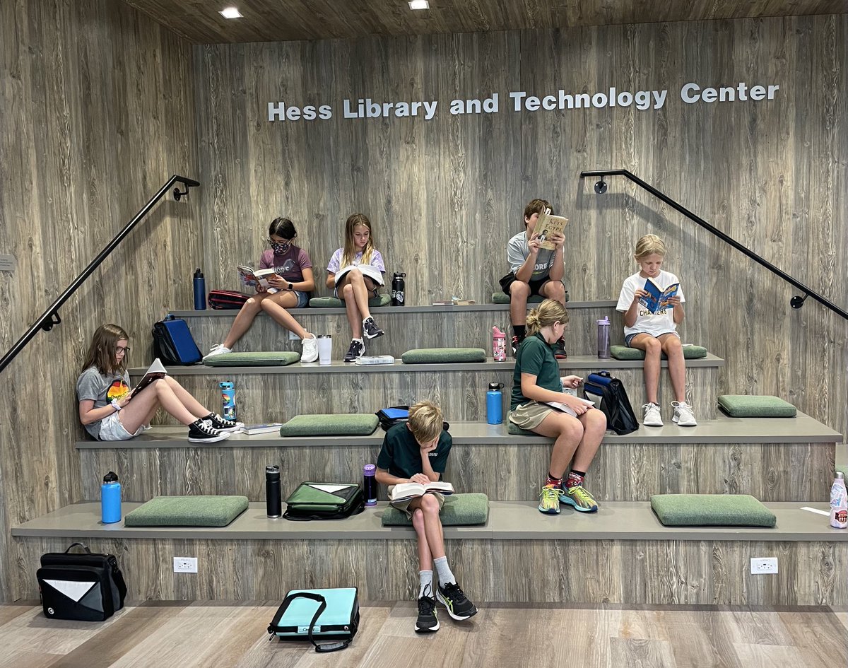 #5thgraders finding comfy spots in the Hess Library <a href="/Shorecrest/">Shorecrest</a> after checking out awesome books. It’s Fri-yay! #books #library 📚 📚 📚