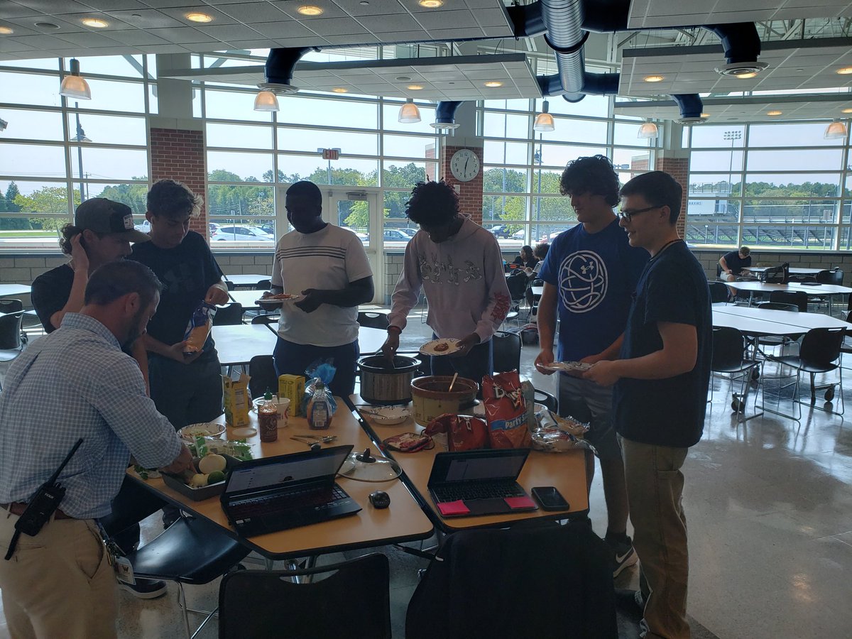 It may not be Tuesday, but we're having tacos for Foodsy Friday this week after students completed their quiz!