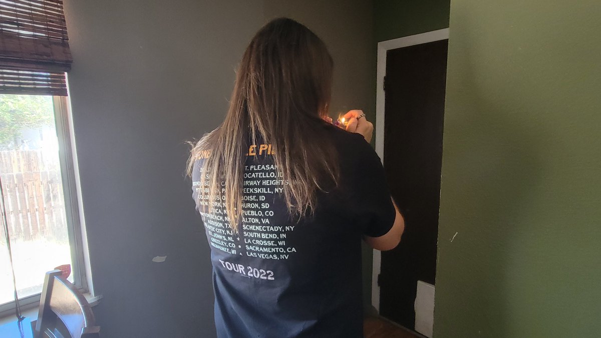 dan_chronicles's tweet photo. let's do #BandT #FrHighDay #StonerFam and #MetalHeadFam!! Show off your #BandTs, #420Ts or just one of your favorite T's!! Lets see what you all got!! I got these 2 #StoneTemplePilot shirts when they came to the Colorado State fair! One of the shirts I got FREE!! https://t.co/13zg4AfevX