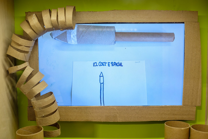 TinkeringStudio's tweet photo. We're so inspired ✨ by the way @artencurs brings together meaningful #tinkering, beautiful design sensibilities, and creative learning. So we featured their work around cardboard tubes in the #ArtOfTinkering show! Watch the video of projects they shared:  https://t.co/X2TWRn2RIZ https://t.co/AkF7rdXqAK