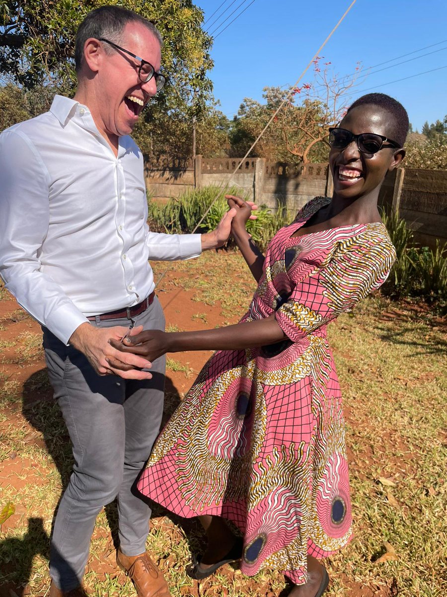 Ceri_Evans's tweet photo. All smiles at @ZvitamboZim - our COMBI trial has reached half the recruitment target! https://t.co/3r79muXtb4