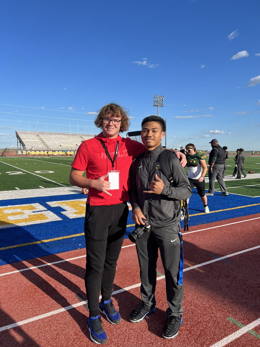 Thanks <a href="/PCSaintFootball/">Presentation Football</a> @CoachZim_PC <a href="/Coach_Brassilio/">Hank Brassilio III</a> for the game day visit last week! It was awesome seeing my guy <a href="/TysonNgaya5/">Tyson Ngaya 🇼🇸</a>