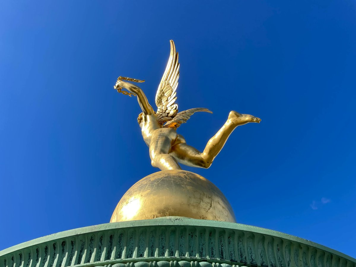leCMN's tweet photo. Pendant les @JEP, ouvrez grands les yeux ! 👀 
Capturez les plus beaux détails des monuments @lecmn et partagez-les sur Instagram avec le #ZoomdeMonument.
🎁 Fin du #concours le 19 septembre. Règles : https://t.co/V69Re1Zszh https://t.co/vbs1i1fTDJ