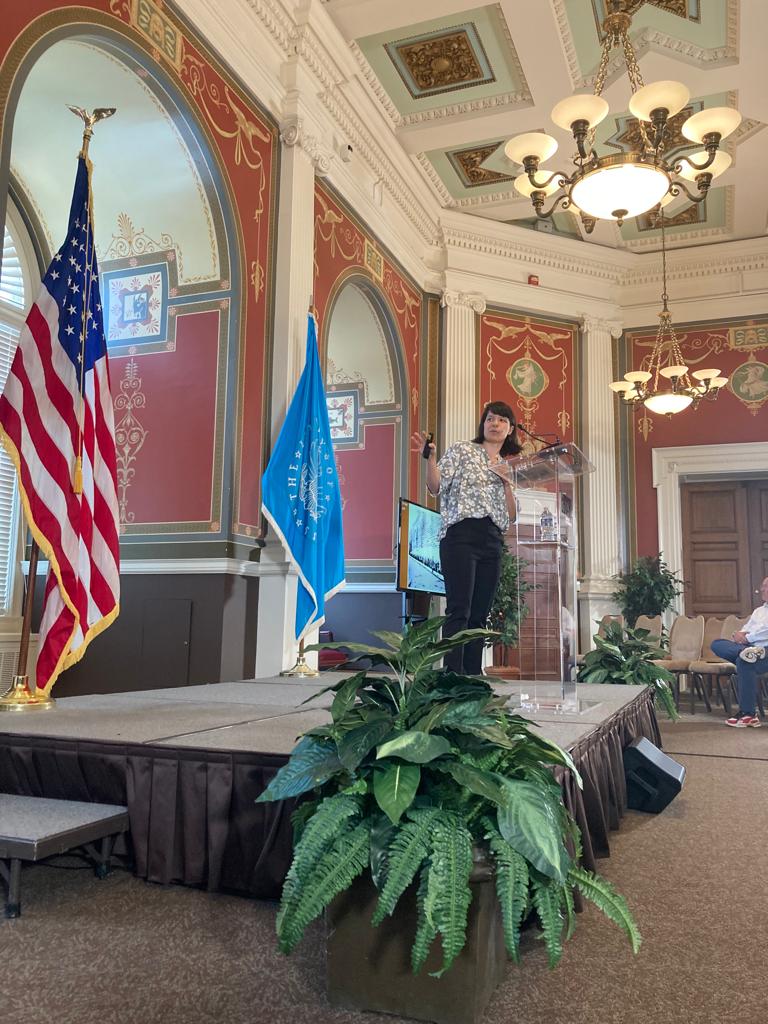 SelfMadeHero's tweet photo. HAPPENING NOW ‼️ @aimeedejongh speaking at the @librarycongress about her research for her award-winning graphic novel #DaysofSand, a story of the American Dust Bowl. @Events_LOC #SelfMadeHero https://t.co/3zhw5Gs6dh