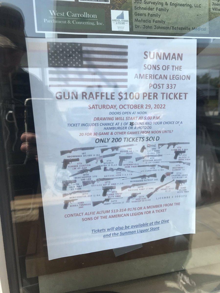 HeartAttackMane's tweet photo. Trynna buy a ticket at the liquor store for the chance to win a gun and a hamburger https://t.co/Kp1Zuh5KuC